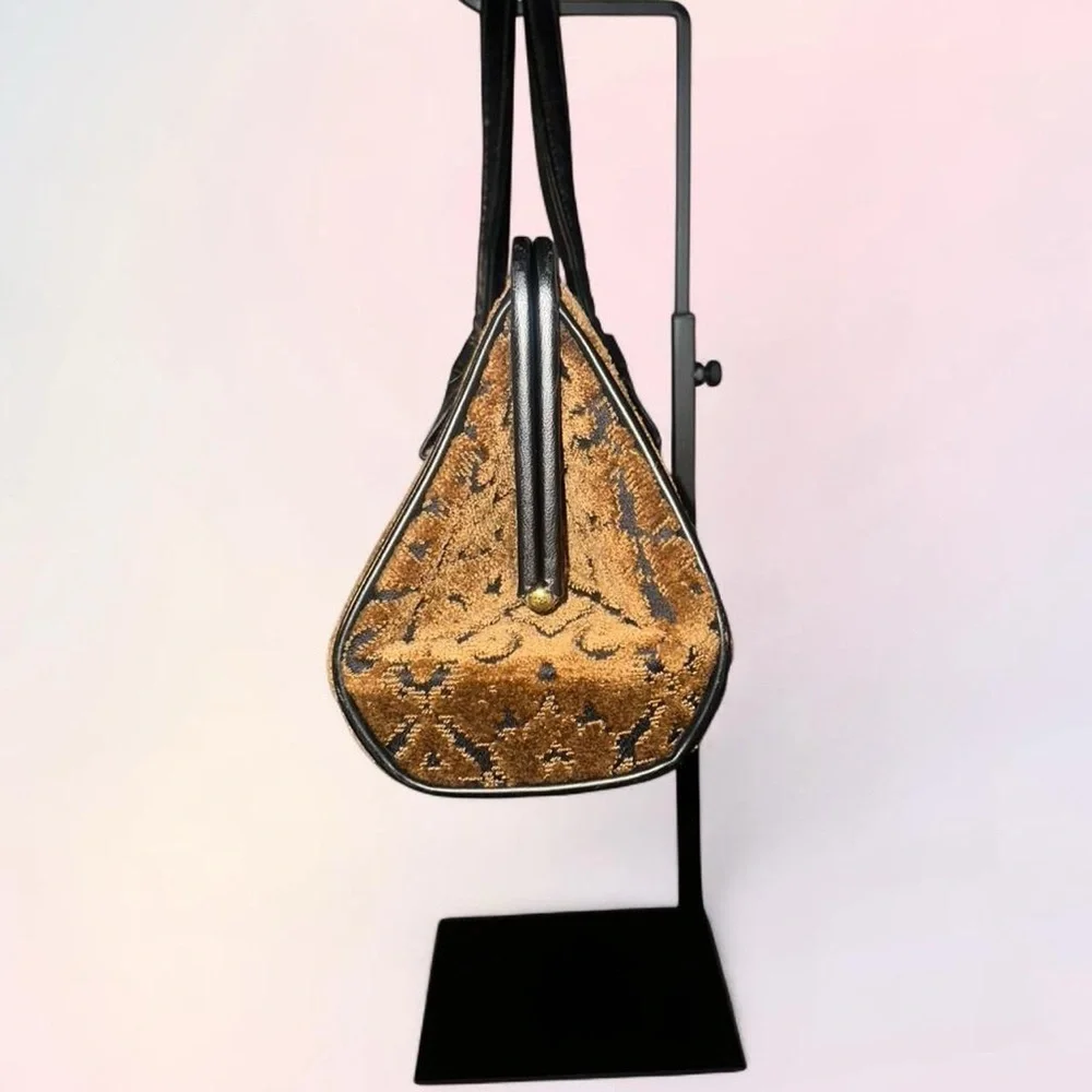 Rare Vintage Large Velvet Handbag with Damask Pattern - Picture 2 of 4